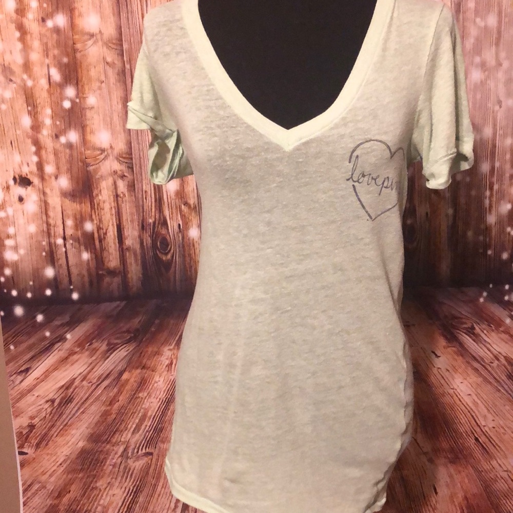 Green pink tee